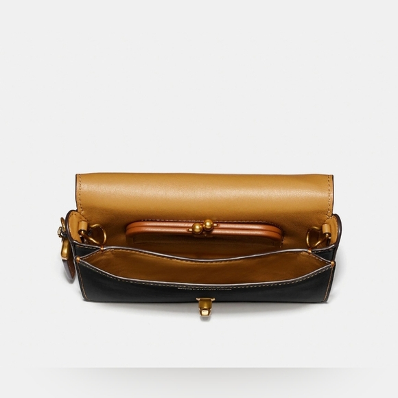 Disney X Coach Dinky - Picture 4 of 11